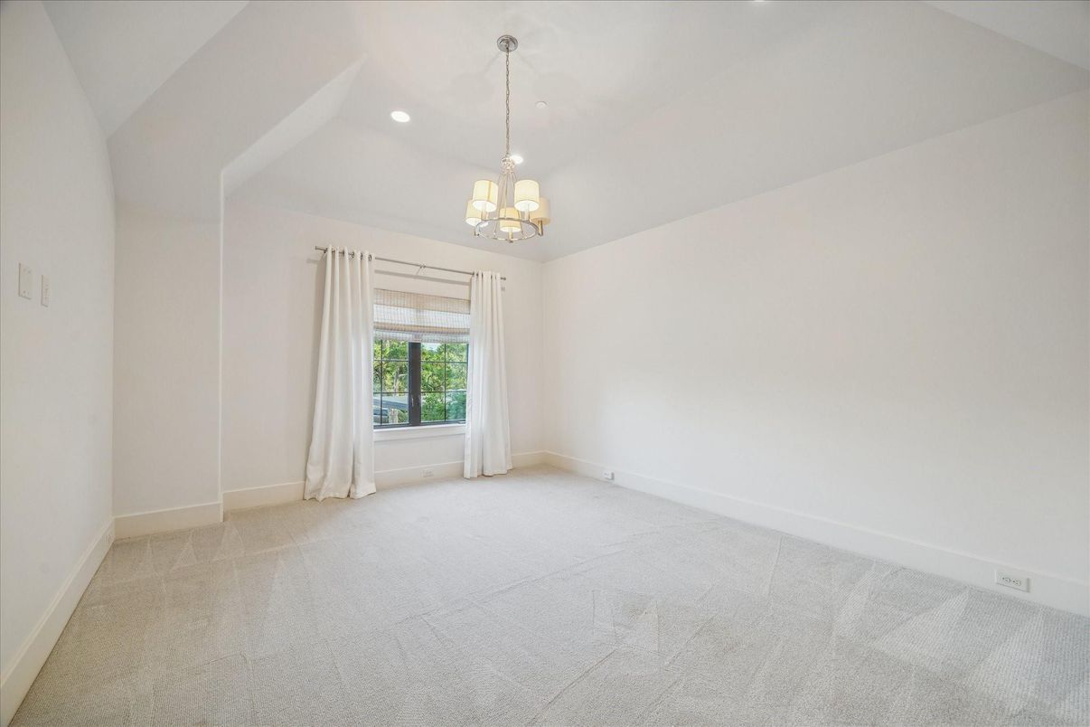 Chandelier, Empty room, Interior, Recessed Lighting