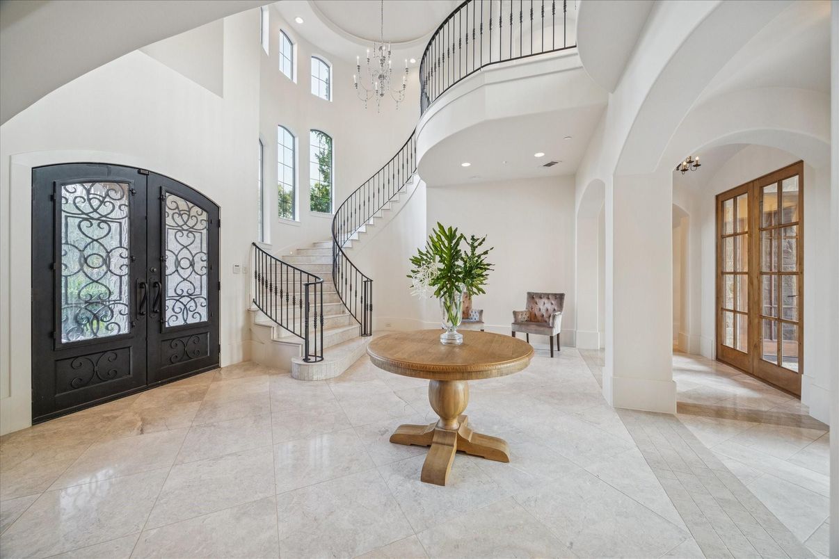 Chandelier, Interior, Recessed Lighting