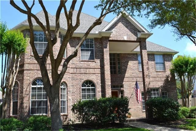 Exterior, Facade, Brick Facade, Brick Traditional