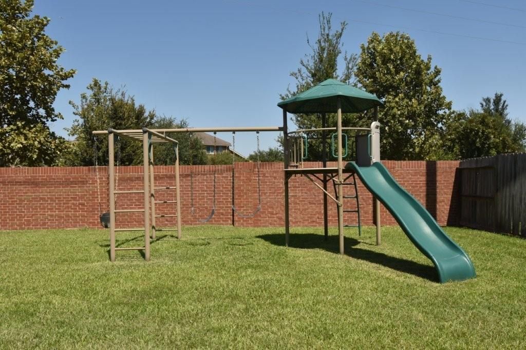 Backyard, Exterior, Playground