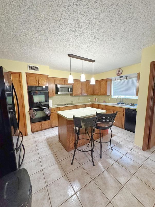 Interior, Kitchen, Pendant Lights