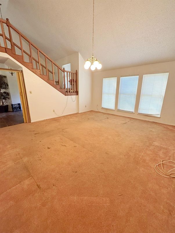 Empty room, Interior, Pendant Lights
