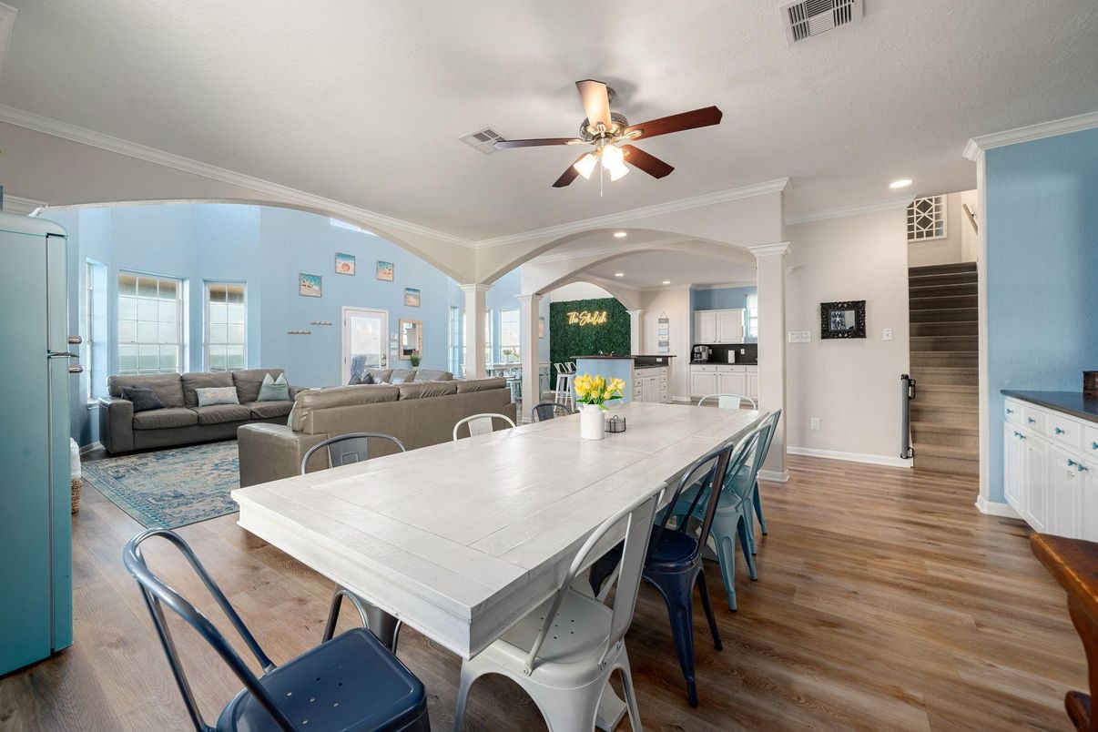 Dining room, Interior, Kitchen, Living room, Recessed Lighting, Wood Texture Flooring