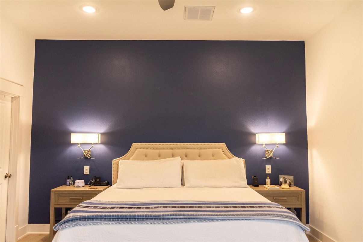 Bedroom, Interior, Recessed Lighting