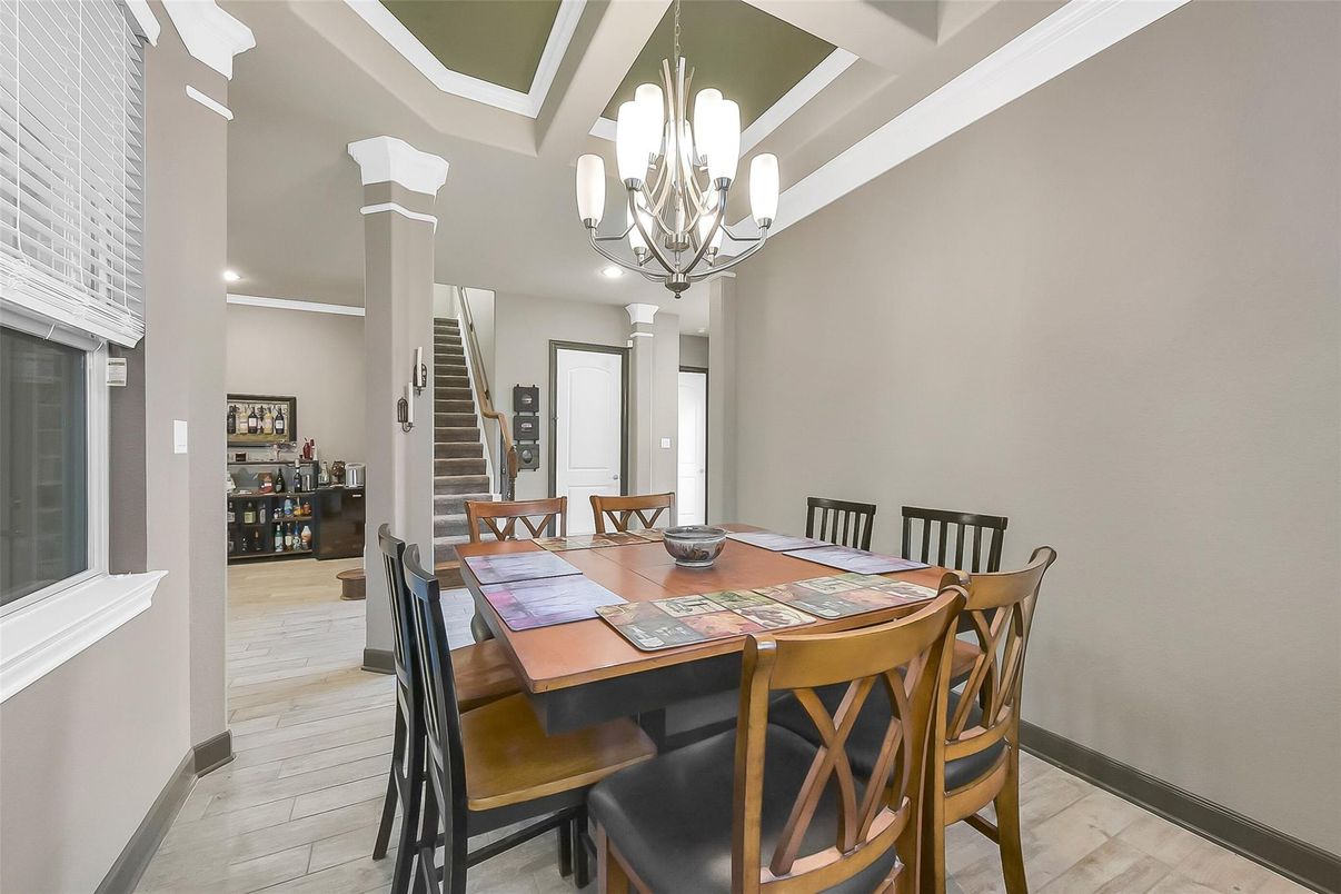 Chandelier, Dining room, Interior, Recessed Lighting