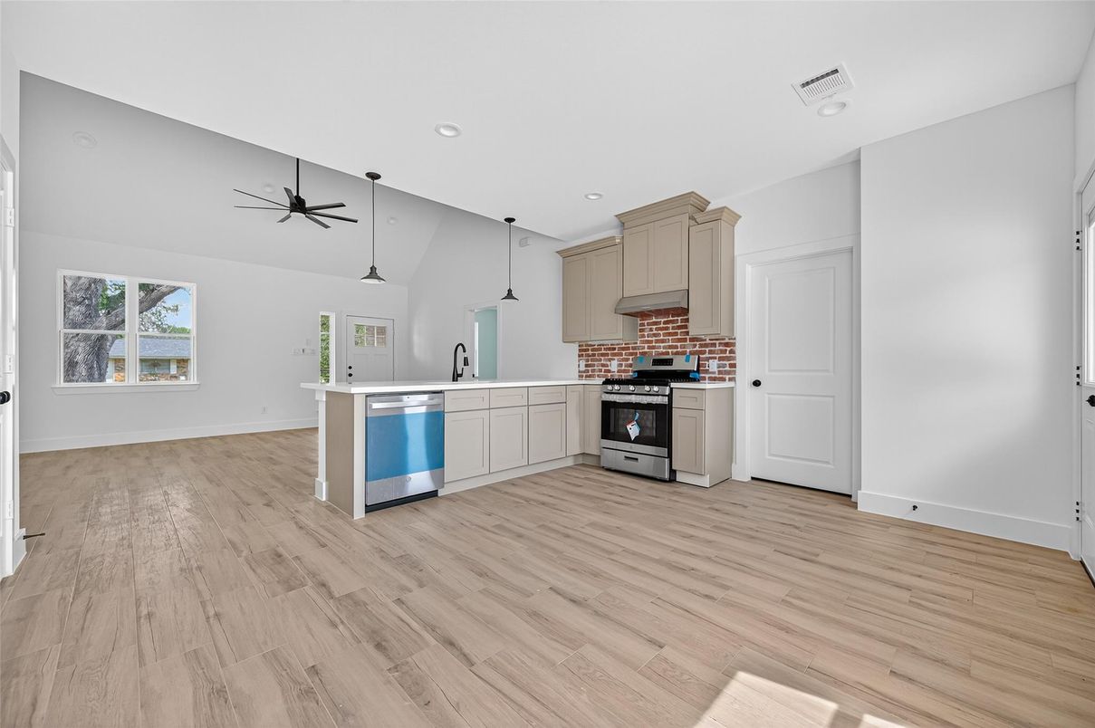 Interior, Kitchen, Pendant Lights, Recessed Lighting, Wood Texture Flooring