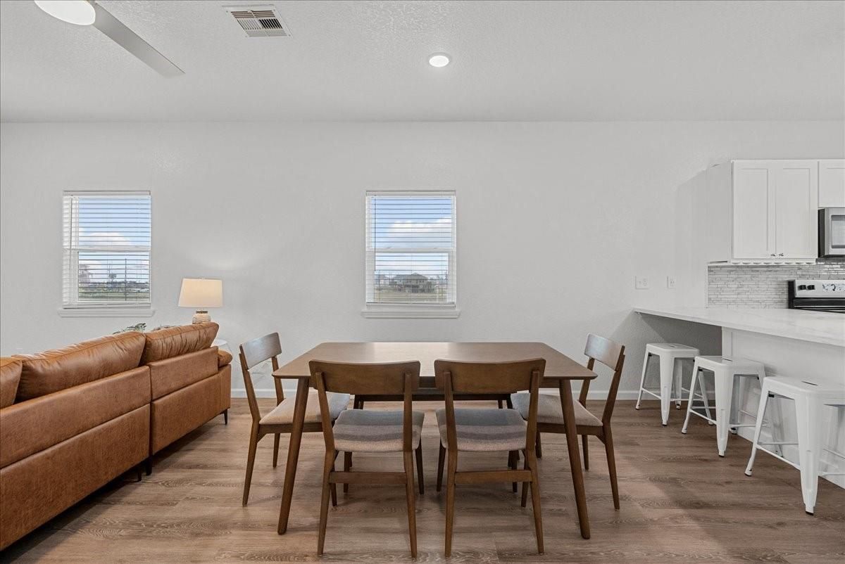 Dining room, Interior, Kitchen, Recessed Lighting, Wood Texture Flooring
