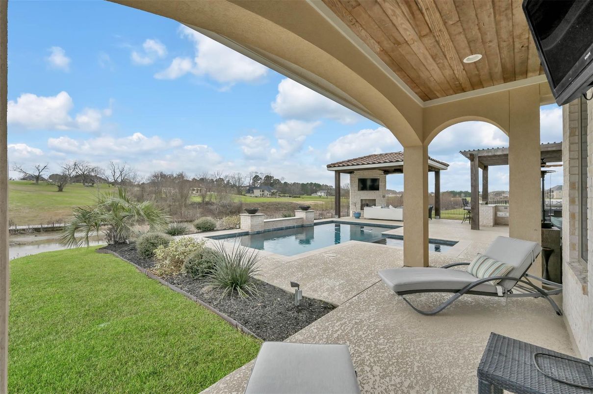 Backyard, Exterior, Pool, Water