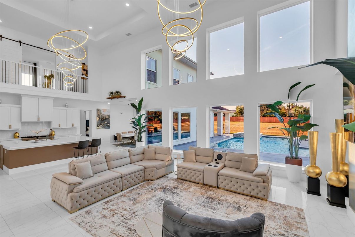 Dining room, Interior, Kitchen, Living room, Marble, Pendant Lights, Recessed Lighting, Water