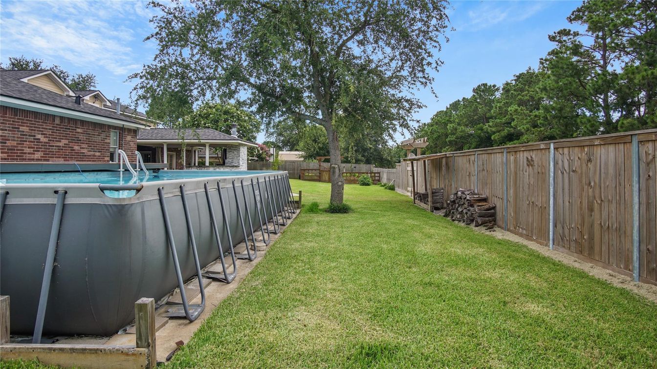 Backyard, Exterior, Pool