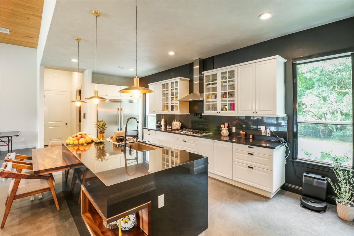 Dining room, Interior, Kitchen, Pendant Lights, Recessed Lighting