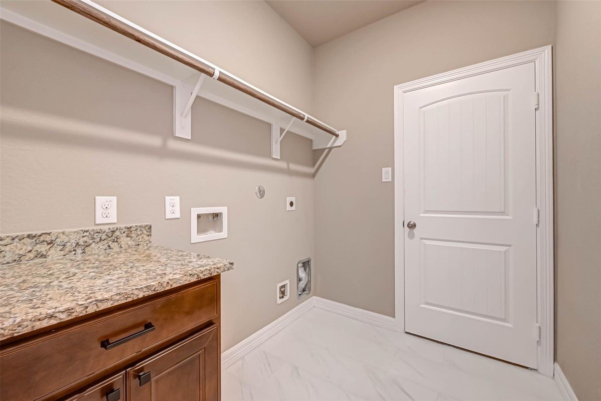 Interior, Marble, Walk-in Closets
