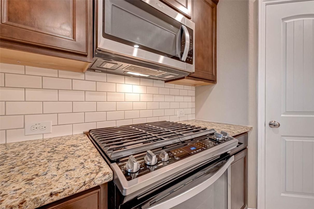 Interior, Kitchen, Stainless Steel Appliances