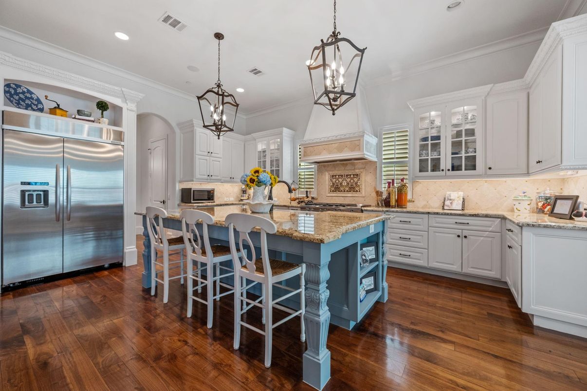 Fireplace, Interior, Kitchen, Pendant Lights, Recessed Lighting, Stainless Steel Appliances, Wood Texture Flooring