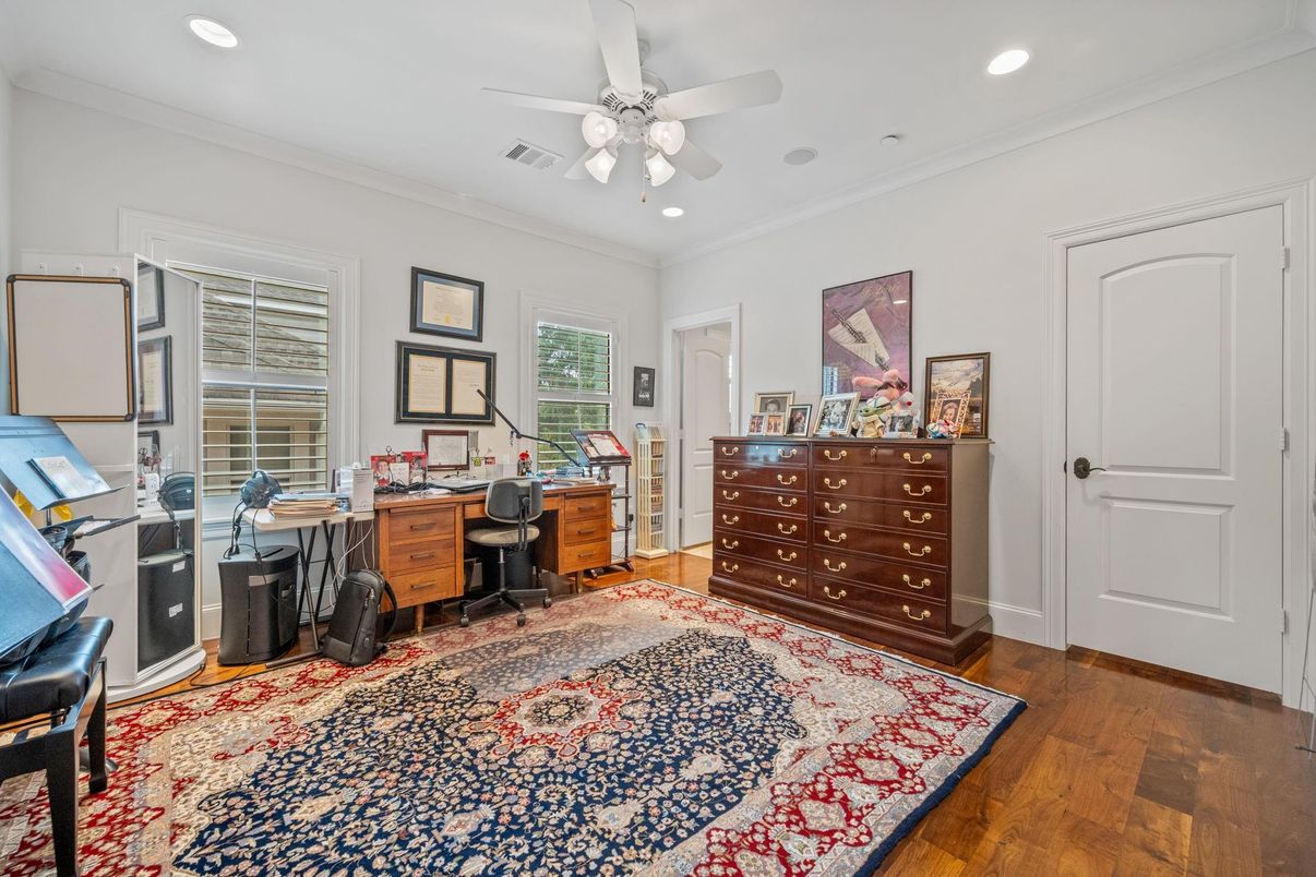 Home Office, Interior, Recessed Lighting, Wood Texture Flooring
