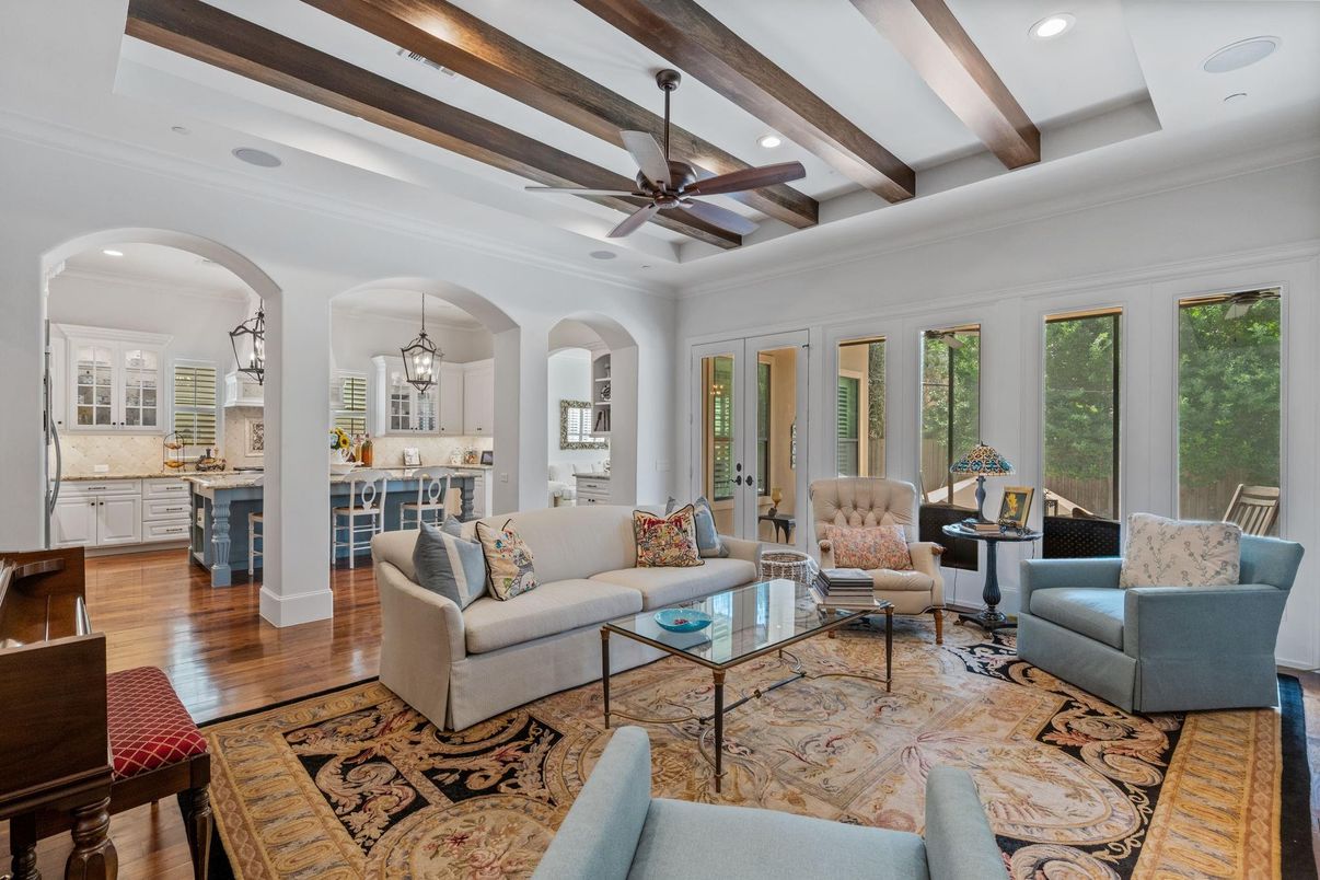 Interior, Kitchen, Living room, Pendant Lights, Recessed Lighting, Wooden Beams, Wood Texture Flooring