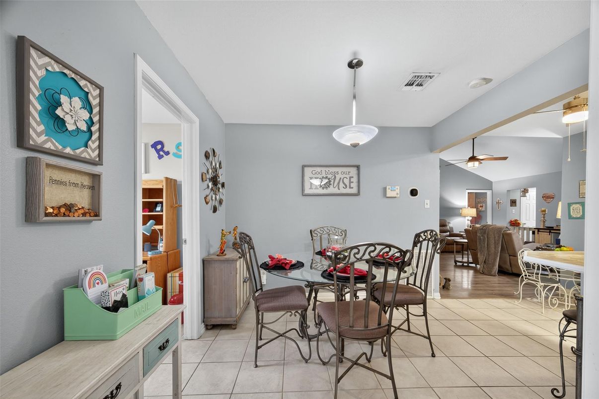 Dining room, Interior, Living room, Pendant Lights