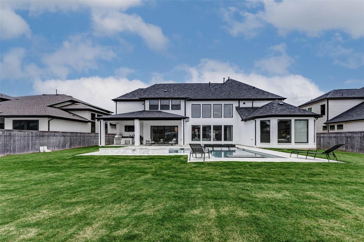 Backyard, Exterior, Pool