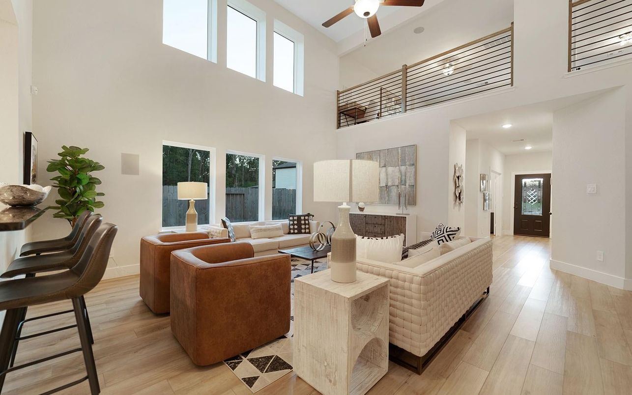 Interior, Living room, Recessed Lighting, Wood Texture Flooring