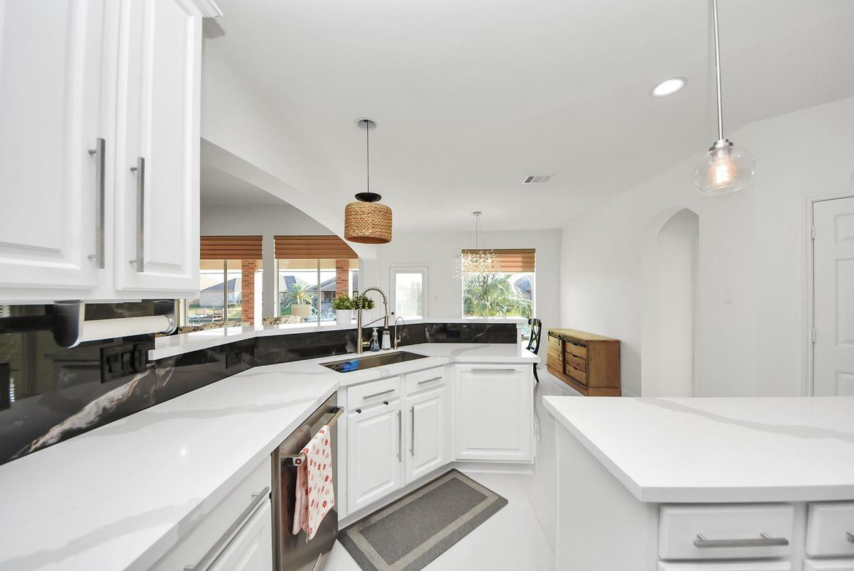 Interior, Kitchen, Pendant Lights, Recessed Lighting