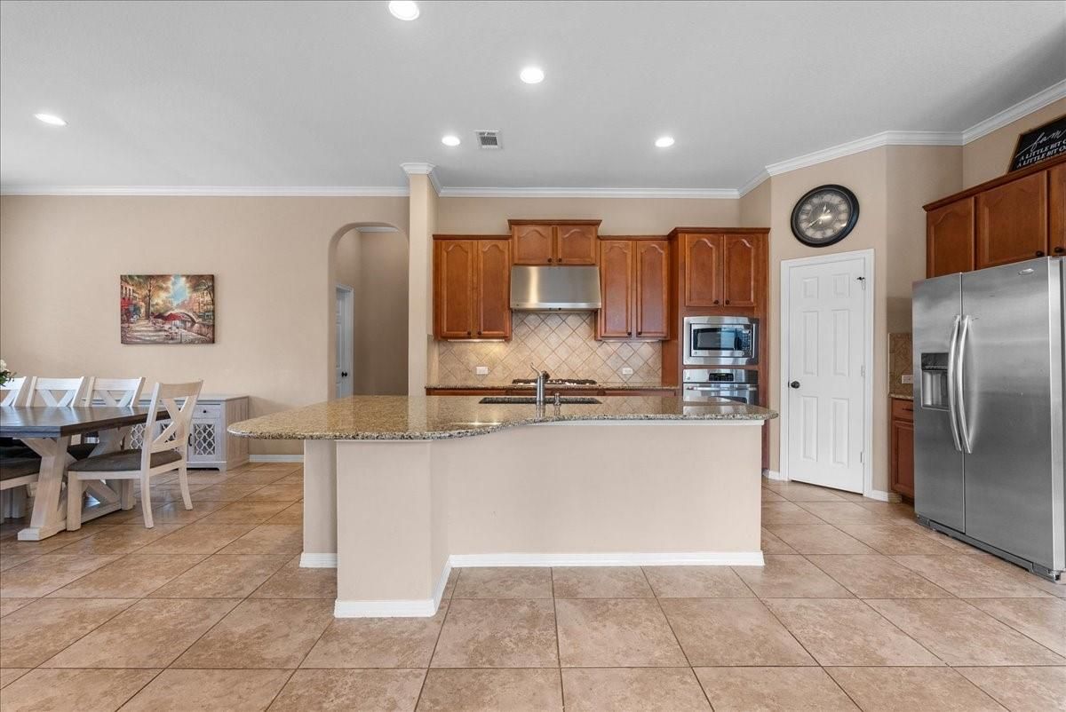 Dining room, Interior, Kitchen, Recessed Lighting, Stainless Steel Appliances