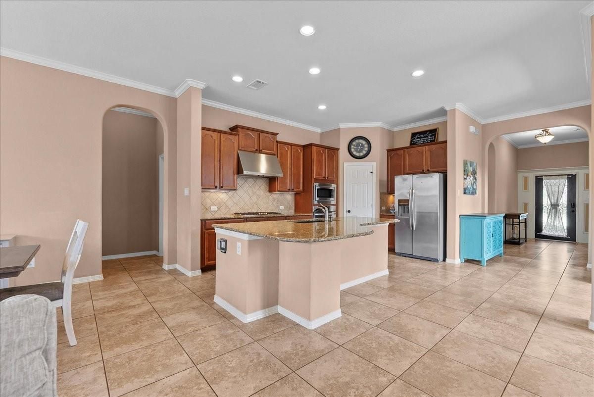 Dining room, Interior, Kitchen, Recessed Lighting, Stainless Steel Appliances