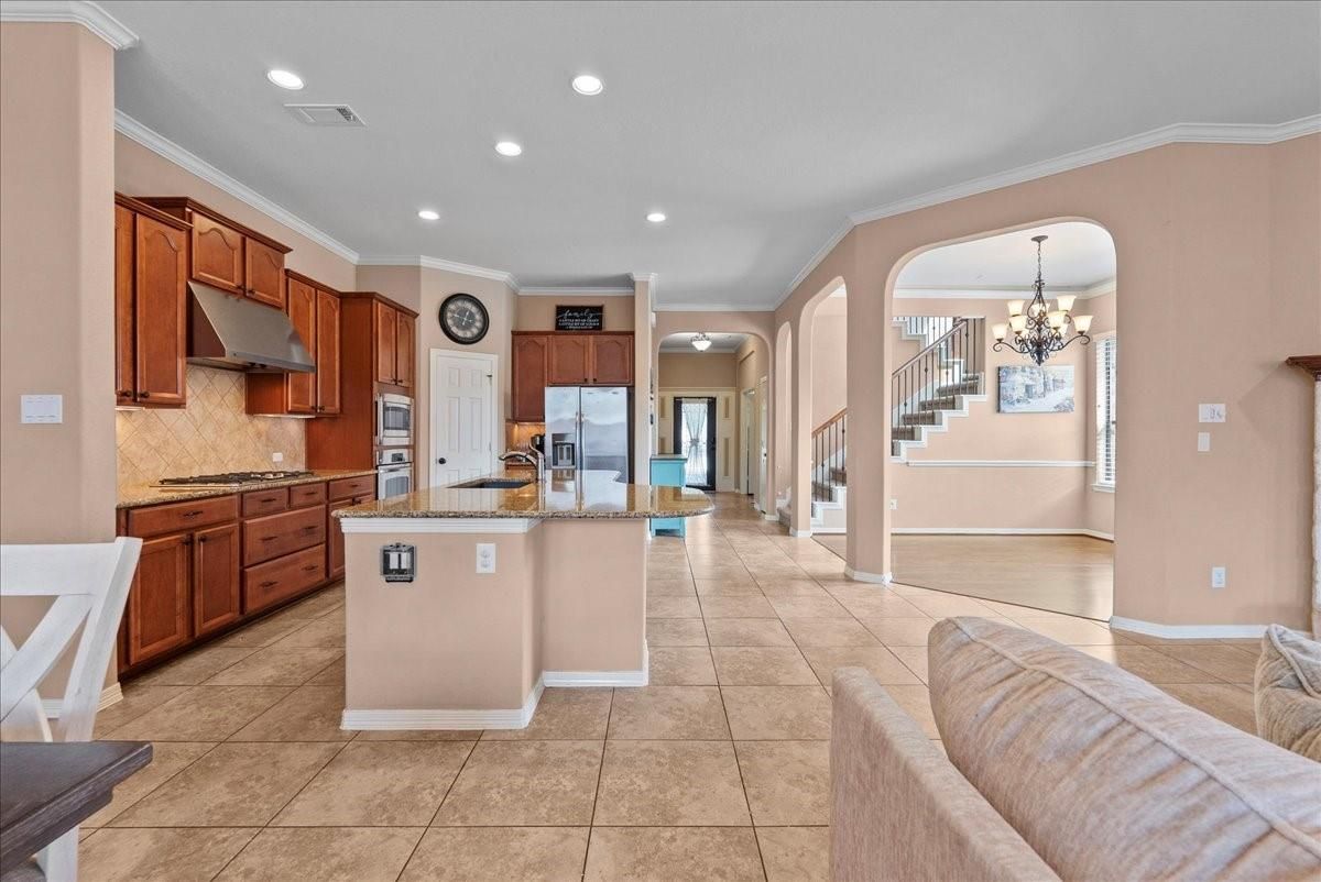 Chandelier, Interior, Kitchen, Recessed Lighting, Stainless Steel Appliances