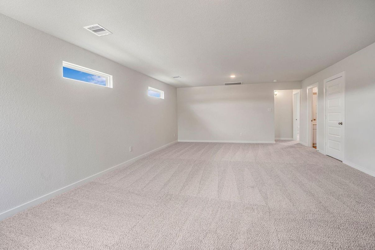 Empty room, Interior, Recessed Lighting