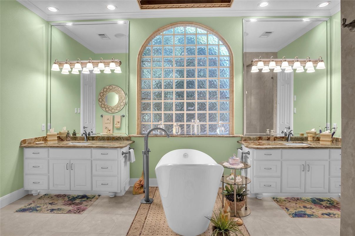 Bathroom, Dual Sink Vanities, Free Standing Baths, Interior, Recessed Lighting