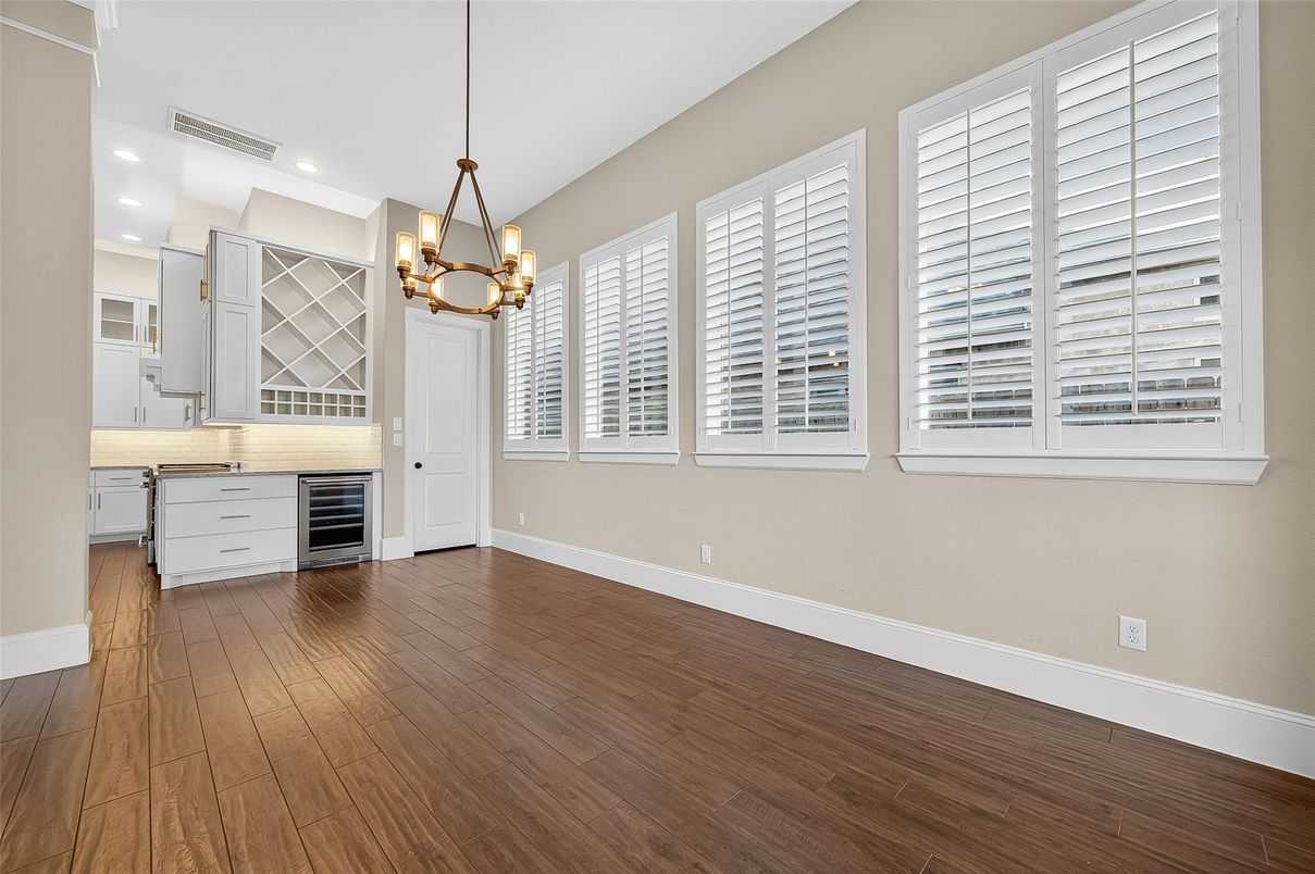Chandelier, Empty room, Interior, Pendant Lights, Recessed Lighting, Wood Texture Flooring