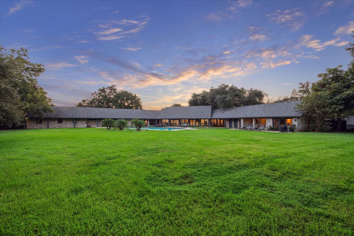 Backyard, Exterior, Pool