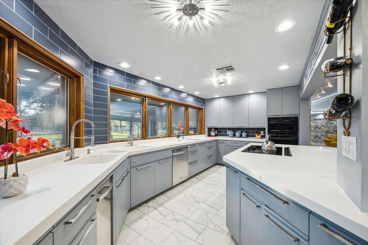 Interior, Kitchen, Marble, Recessed Lighting, Stainless Steel Appliances