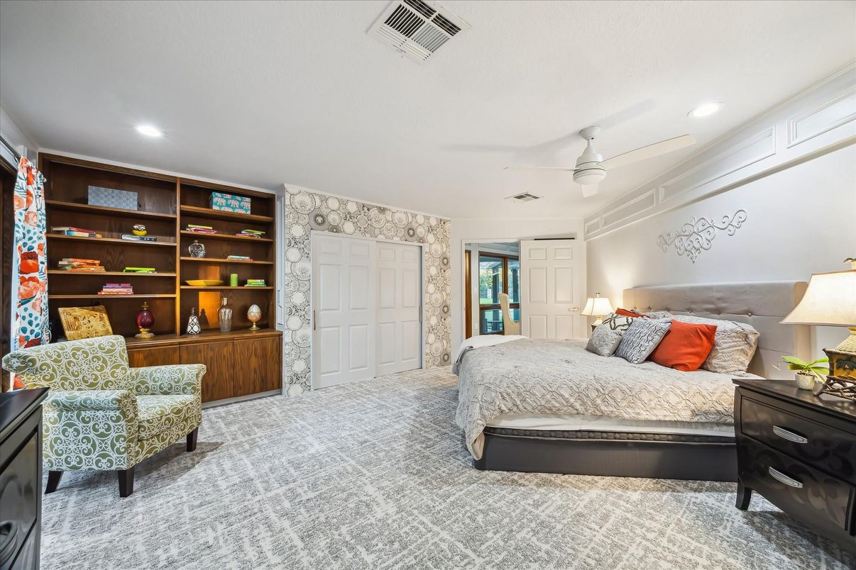 Bedroom, Interior, Recessed Lighting