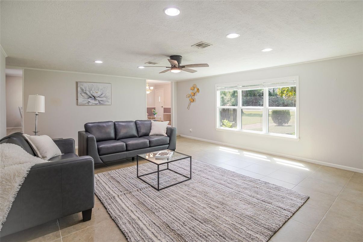 Interior, Living room, Recessed Lighting