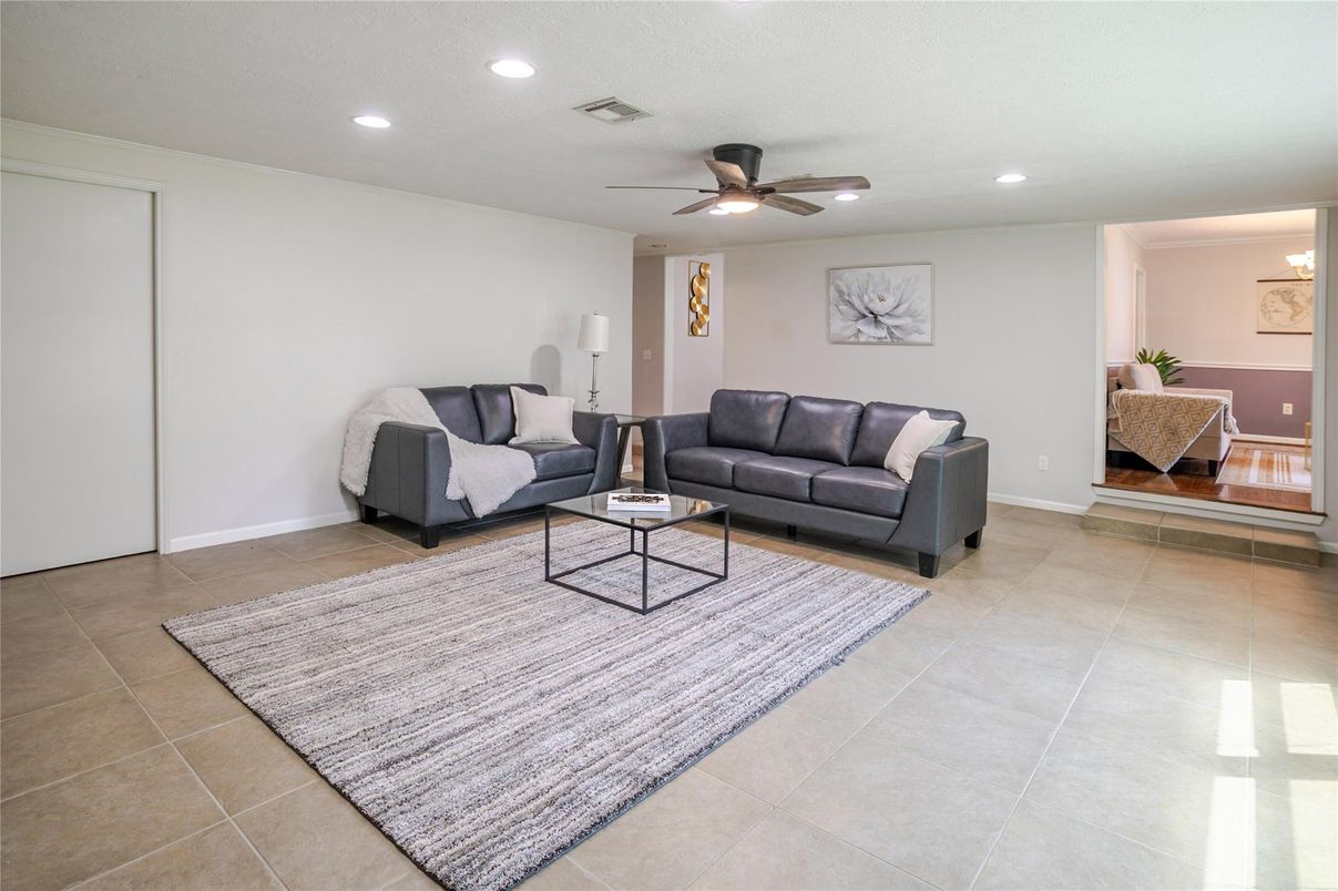 Interior, Living room, Recessed Lighting