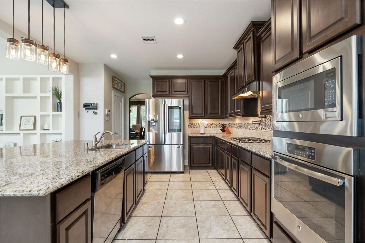 Interior, Kitchen, Pendant Lights, Recessed Lighting, Stainless Steel Appliances