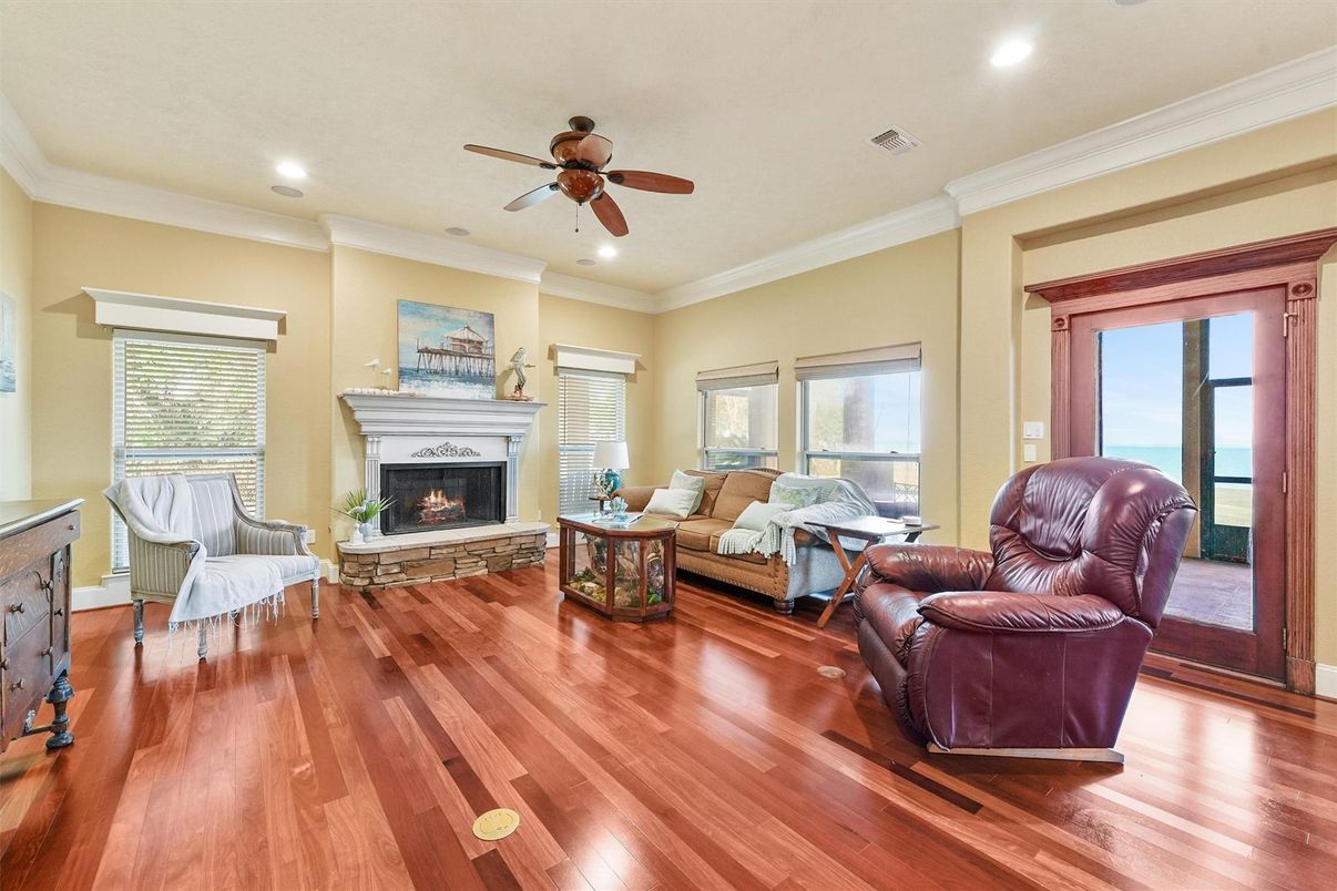 Fireplace, Interior, Living room, Recessed Lighting, Wood Texture Flooring