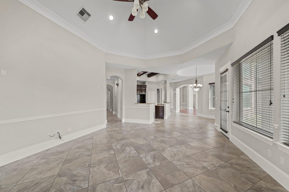 Chandelier, Empty room, Interior, Recessed Lighting