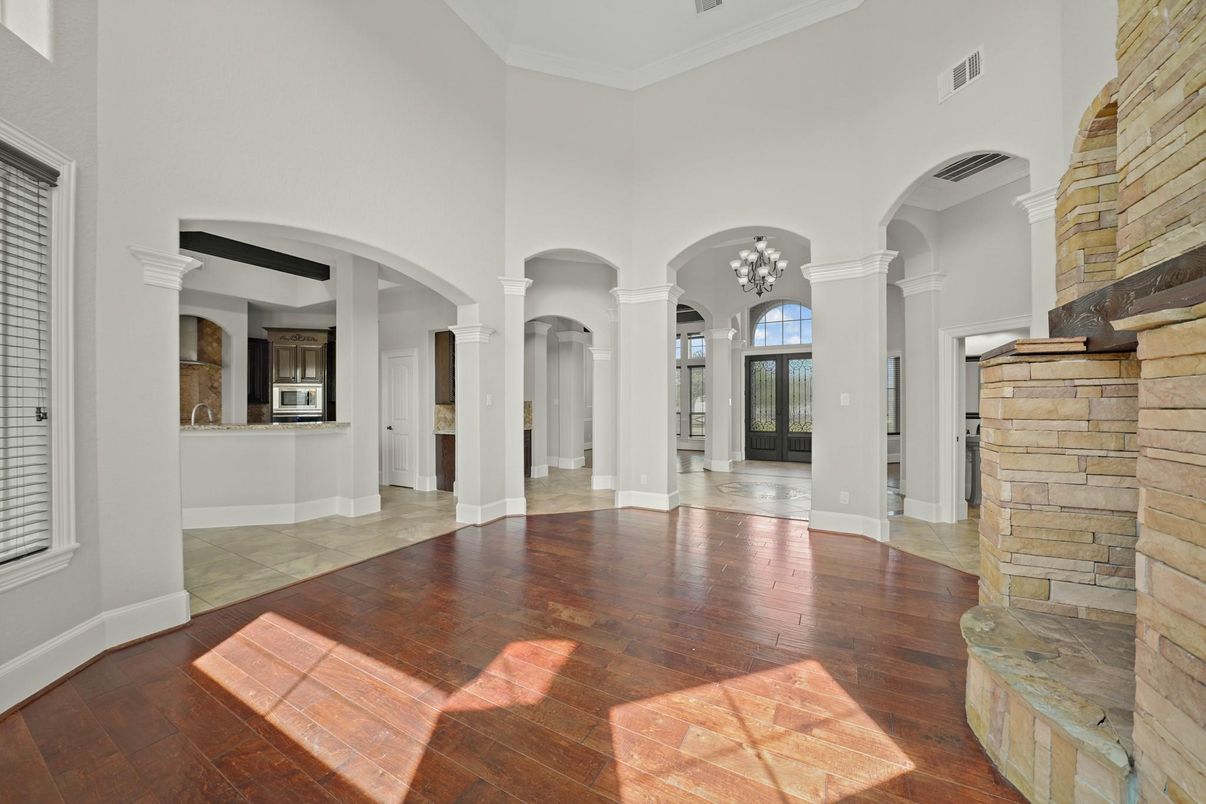 Chandelier, Empty room, Interior, Wood Texture Flooring