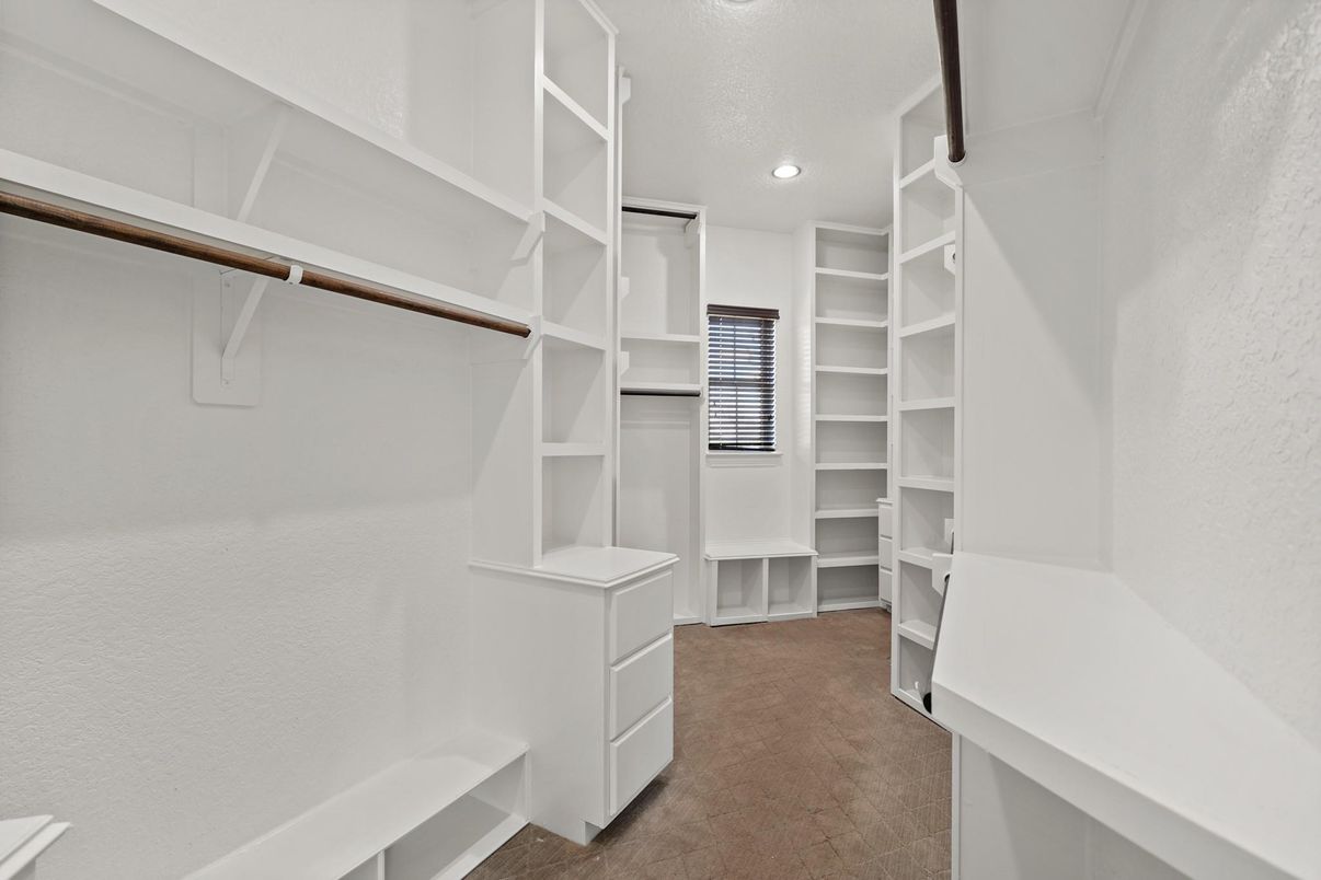 Interior, Recessed Lighting, Walk-in Closets