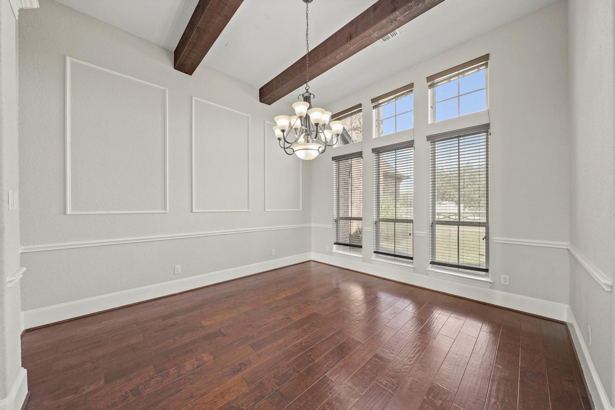 Chandelier, Empty room, Interior, Wooden Beams, Wood Texture Flooring