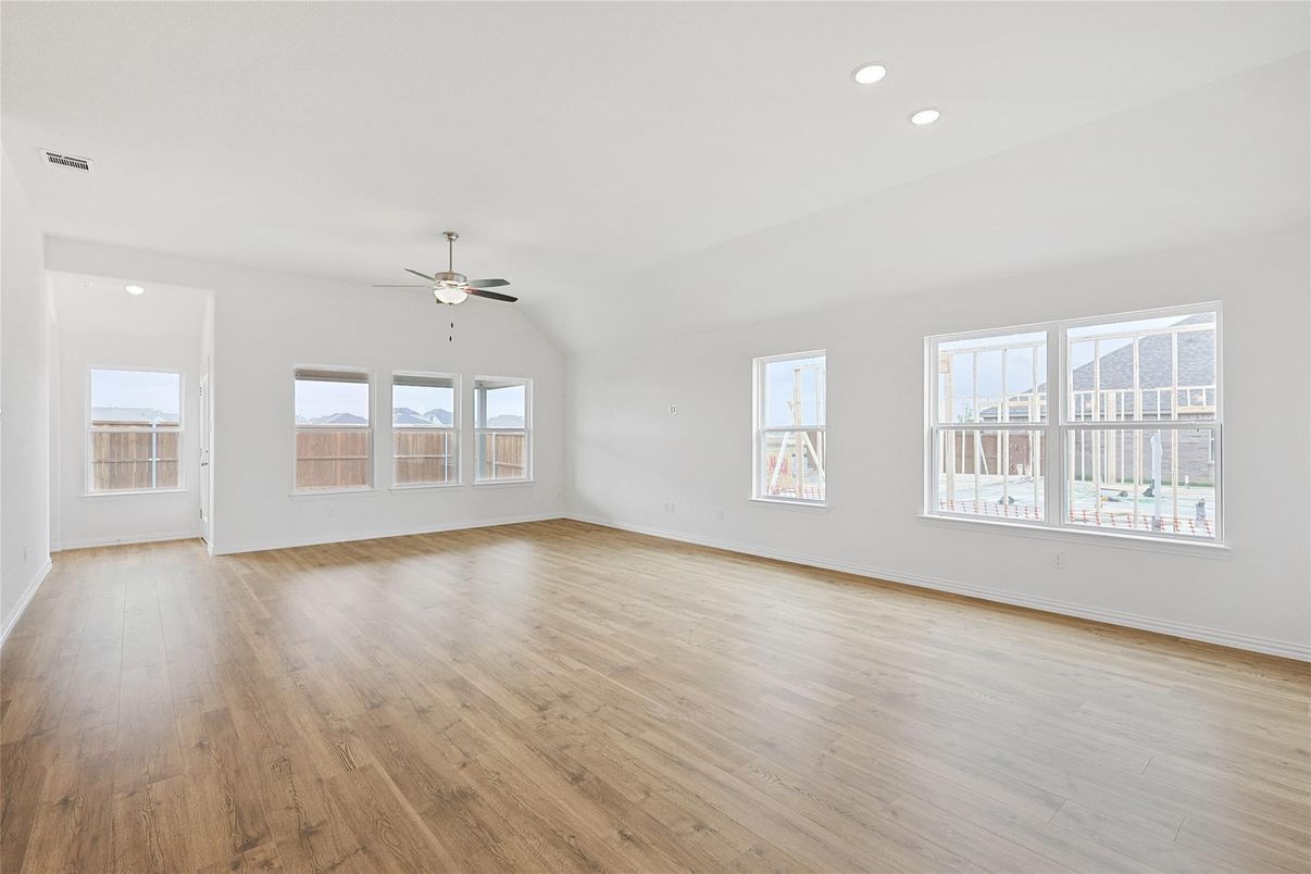 Empty room, Interior, Recessed Lighting, Wood Texture Flooring