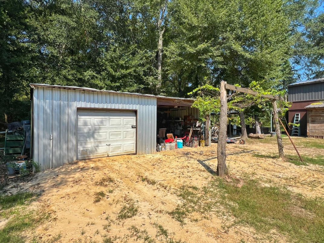 Backyard, Detached Garage, Exterior