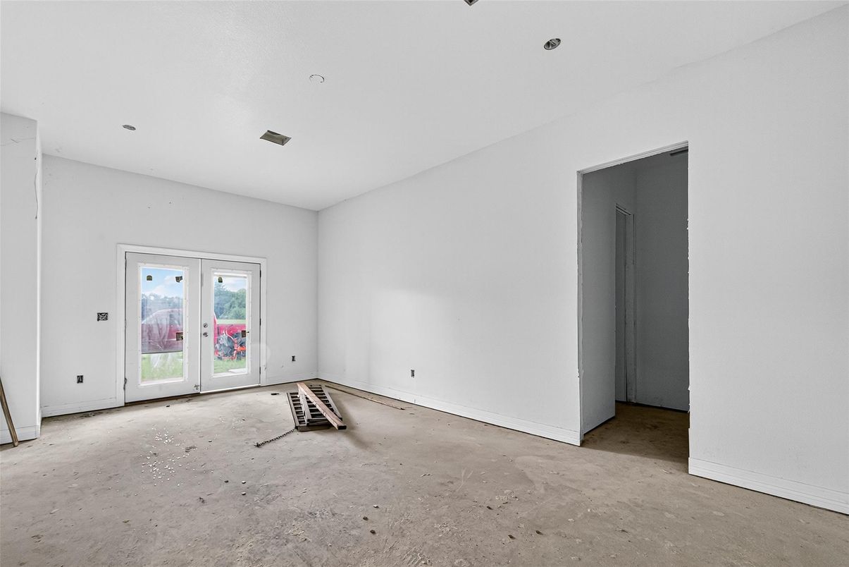 Empty room, Interior, Recessed Lighting
