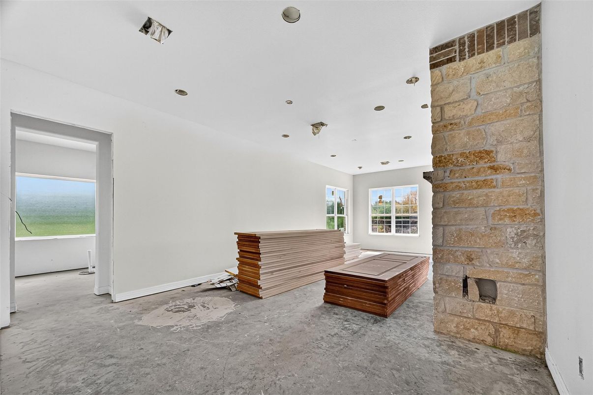 Empty room, Interior, Recessed Lighting, Stone Walls