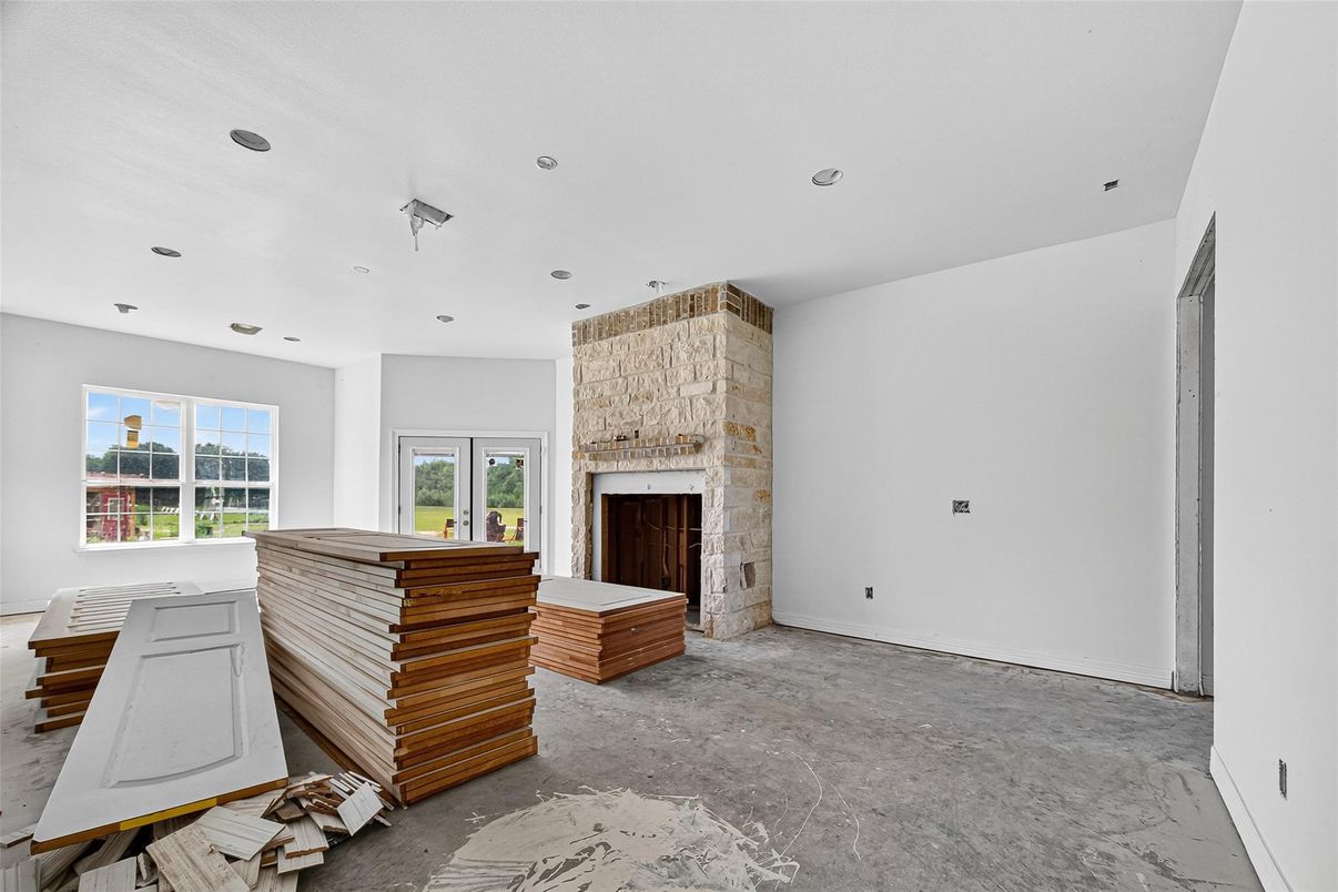 Fireplace, Interior, Recessed Lighting