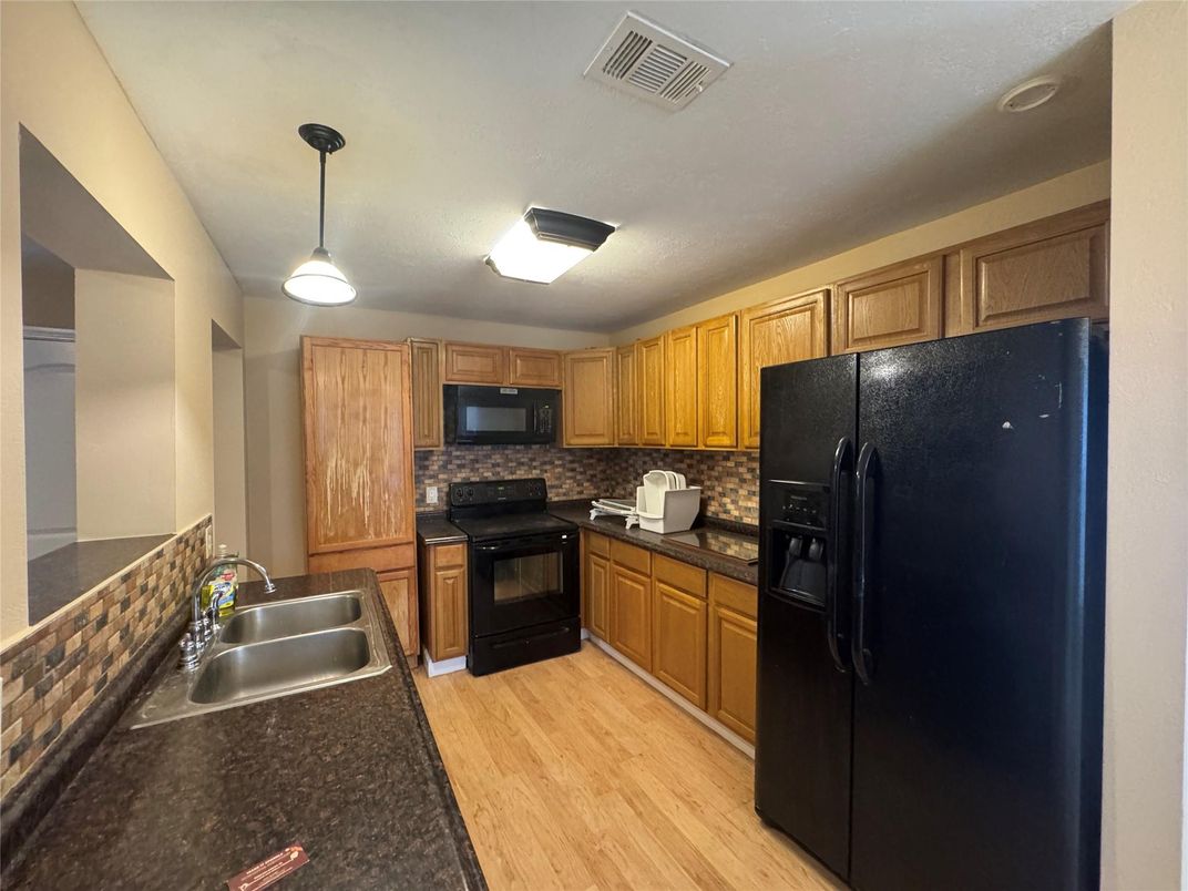 Interior, Kitchen, Pendant Lights, Wood Texture Flooring