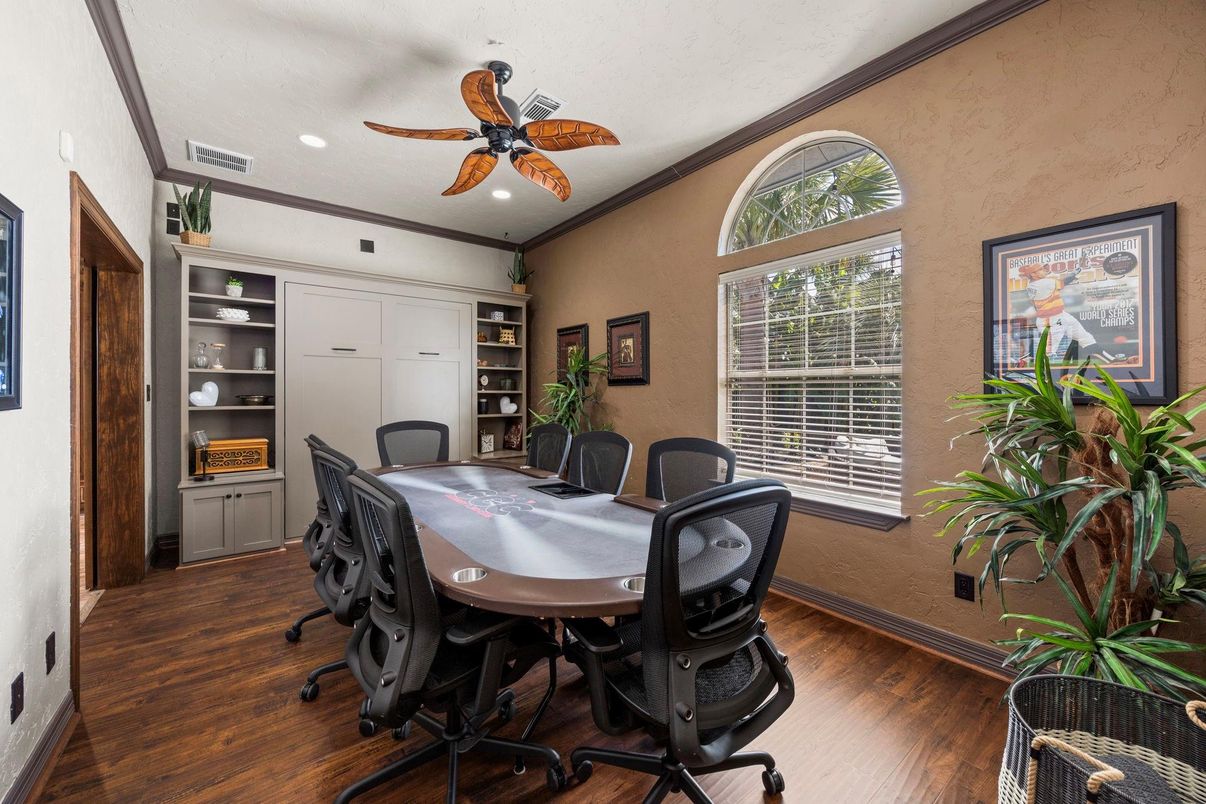 Home Office, Interior, Recessed Lighting, Wood Texture Flooring
