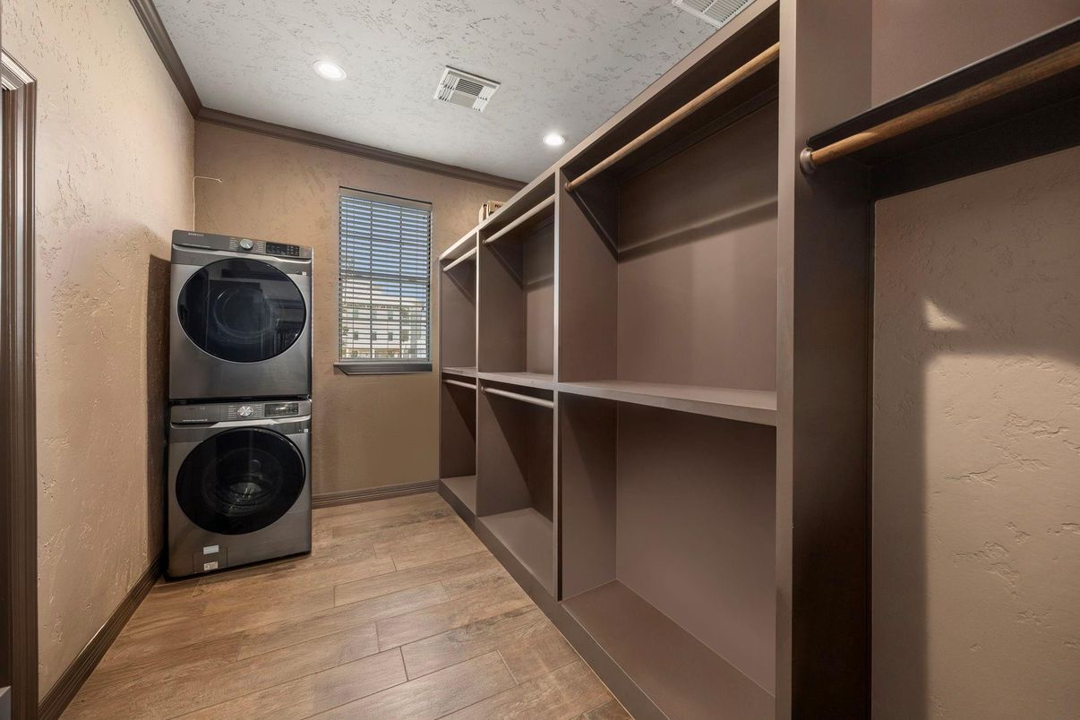 Interior, Recessed Lighting, Walk-in Closets, Washer, Wood Texture Flooring