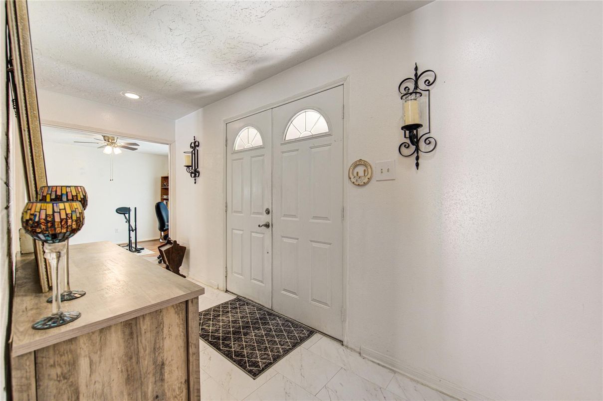 Interior, Marble, Recessed Lighting